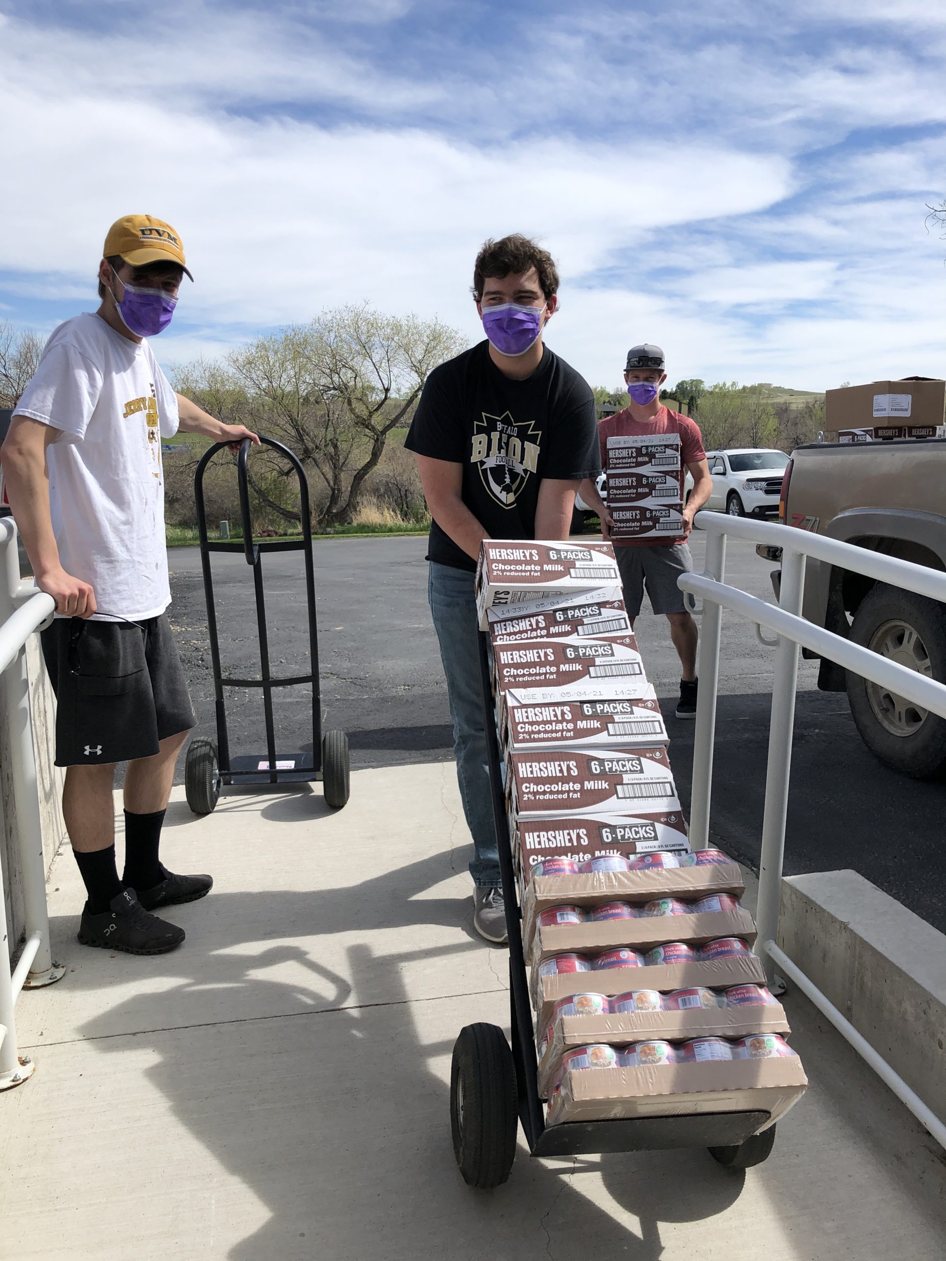 BHS National Honor Society students come through with transporting and stocking  JC-FFF food supplies