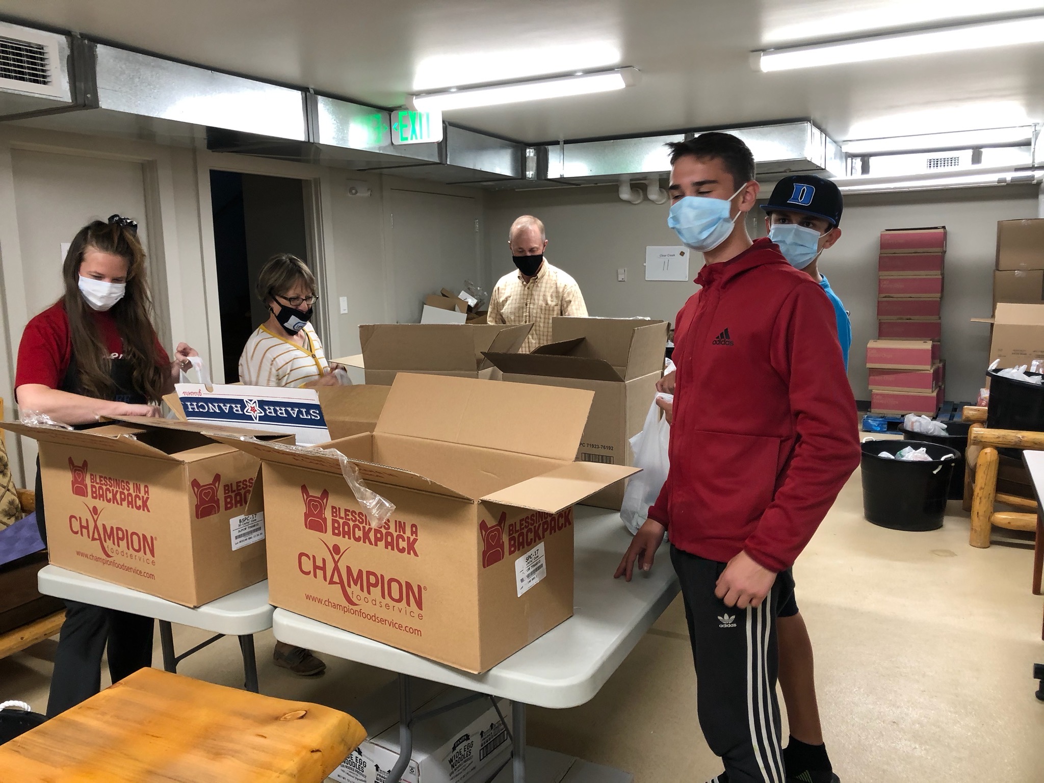 Confirmation group packs weekend meals