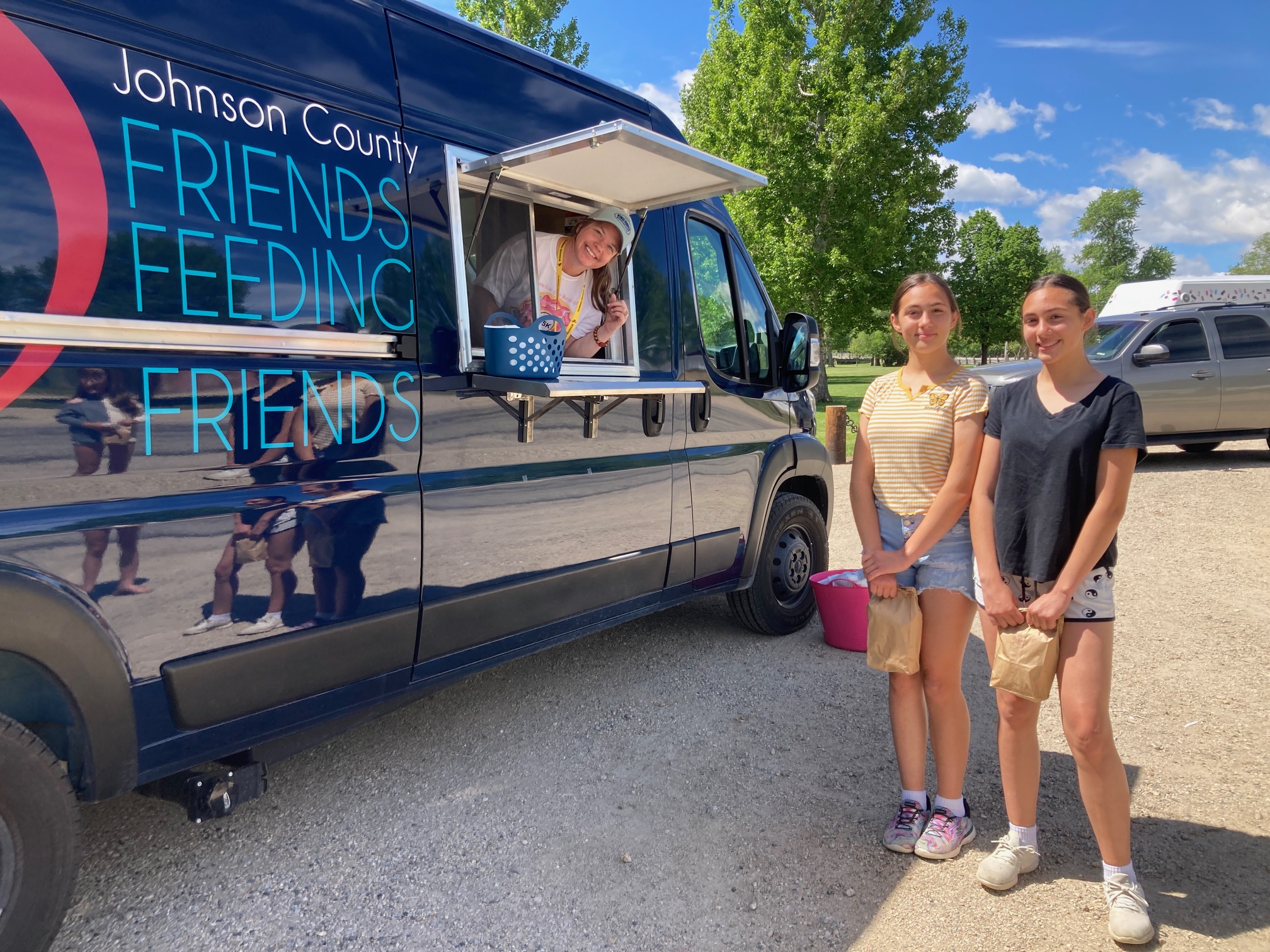 A Fantastic First Week for Johnson County Friends Feeding Friends Summer Food Program